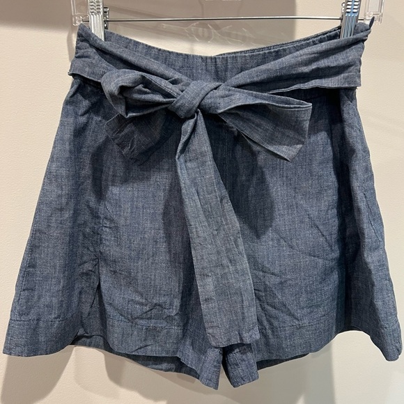 Women’s J. Crew 100% Cotton Shorts With Tie Front and Zipper Side Size 4 - Picture 1 of 10